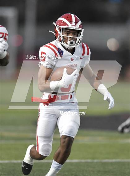Thumbnail 1 in Mater Dei @ JSerra Catholic photogallery.