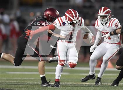 Thumbnail 3 in Mater Dei @ JSerra Catholic photogallery.