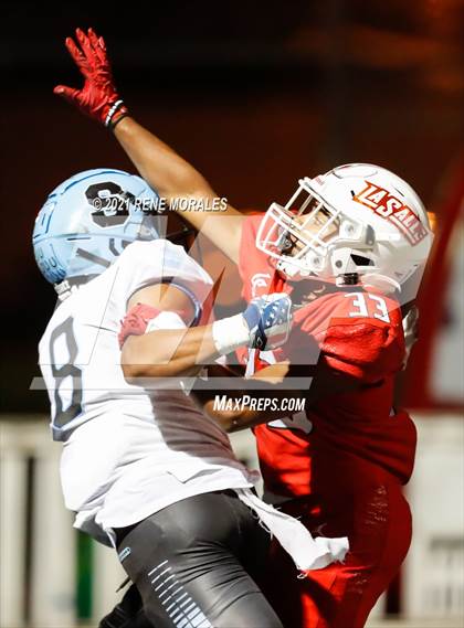 Thumbnail 1 in Salesian vs La Salle photogallery.