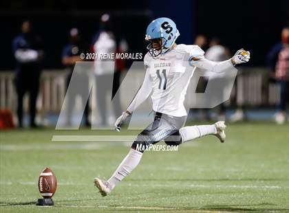 Thumbnail 2 in Salesian vs La Salle photogallery.