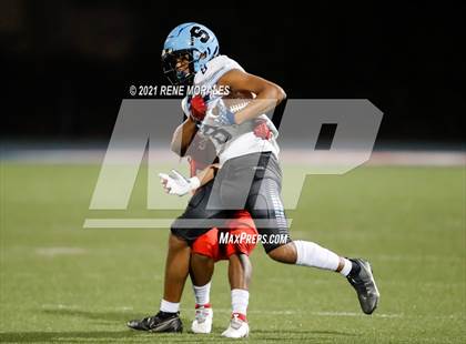 Thumbnail 2 in Salesian vs La Salle photogallery.