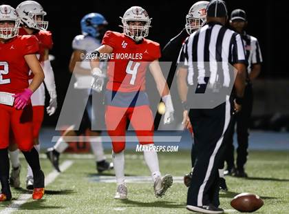 Thumbnail 2 in Salesian vs La Salle photogallery.