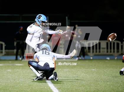 Thumbnail 1 in Salesian vs La Salle photogallery.