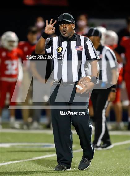 Thumbnail 1 in Salesian vs La Salle photogallery.