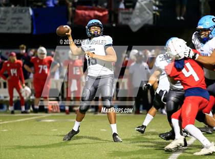 Thumbnail 2 in Salesian vs La Salle photogallery.