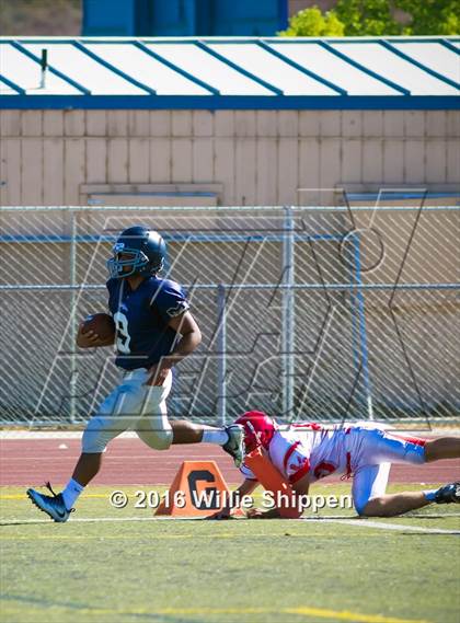 Thumbnail 2 in Vista Murrieta vs. Redondo Union photogallery.