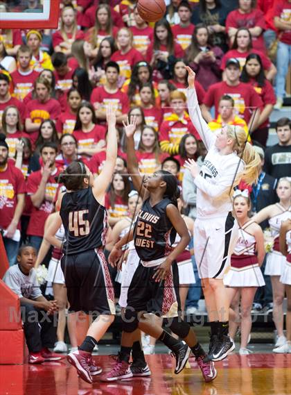 Thumbnail 1 in Clovis West vs Stockdale (CIF CS D1 Final) photogallery.