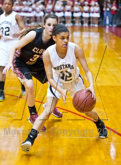 Thumbnail 2 in Clovis West vs Stockdale (CIF CS D1 Final) photogallery.