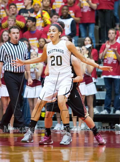 Thumbnail 1 in Clovis West vs Stockdale (CIF CS D1 Final) photogallery.