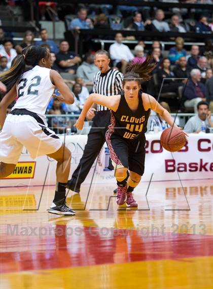 Thumbnail 1 in Clovis West vs Stockdale (CIF CS D1 Final) photogallery.