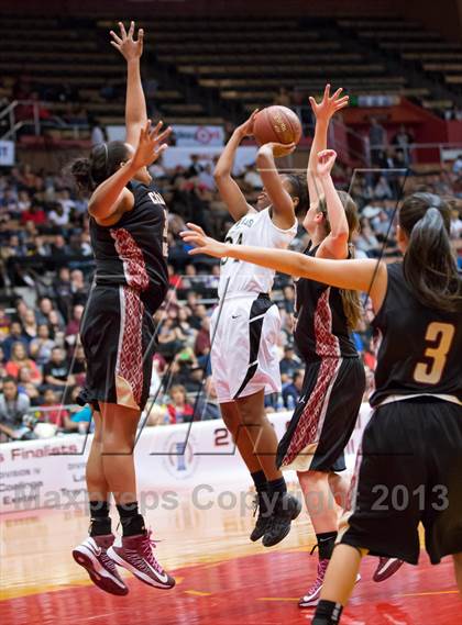 Thumbnail 2 in Clovis West vs Stockdale (CIF CS D1 Final) photogallery.