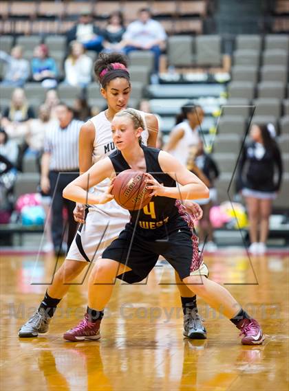 Thumbnail 3 in Clovis West vs Stockdale (CIF CS D1 Final) photogallery.