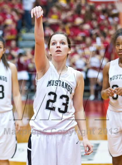 Thumbnail 1 in Clovis West vs Stockdale (CIF CS D1 Final) photogallery.