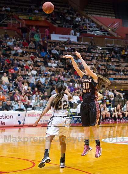 Thumbnail 3 in Clovis West vs Stockdale (CIF CS D1 Final) photogallery.