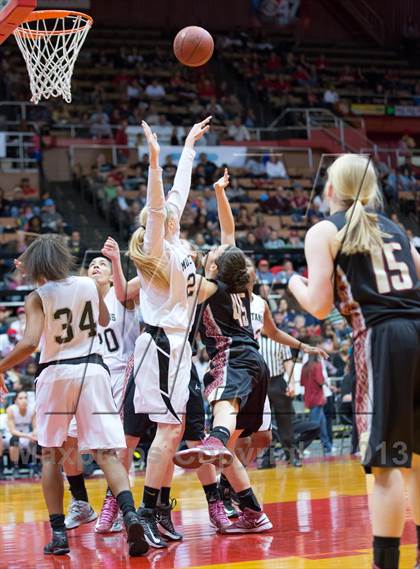 Thumbnail 3 in Clovis West vs Stockdale (CIF CS D1 Final) photogallery.