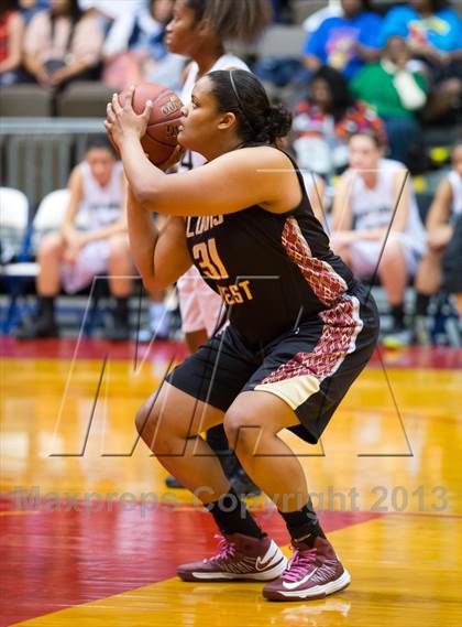 Thumbnail 3 in Clovis West vs Stockdale (CIF CS D1 Final) photogallery.