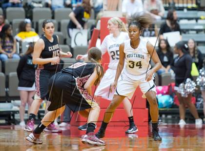 Thumbnail 2 in Clovis West vs Stockdale (CIF CS D1 Final) photogallery.