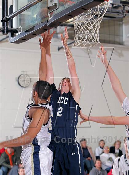 Thumbnail 2 in DuBois Central Catholic vs Clarion-Limestone (PIAA D9 AA Quarterfinal) photogallery.