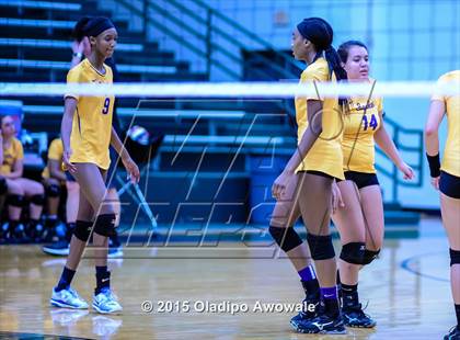 Thumbnail 3 in Naaman Forest vs Richardson (GISD Volleyball Tournament) photogallery.