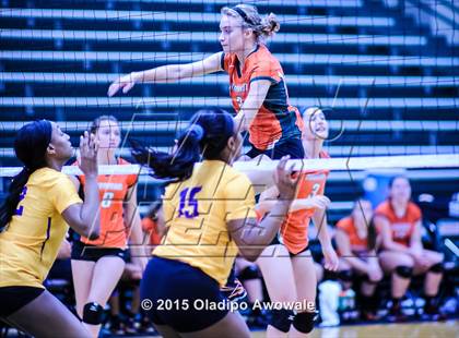 Thumbnail 3 in Naaman Forest vs Richardson (GISD Volleyball Tournament) photogallery.