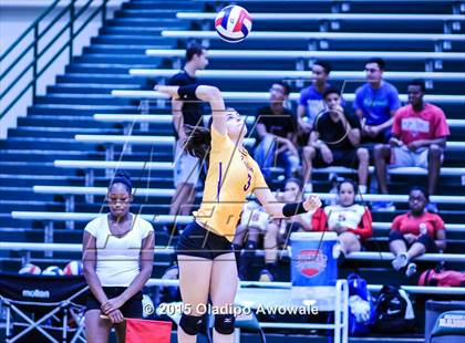 Thumbnail 2 in Naaman Forest vs Richardson (GISD Volleyball Tournament) photogallery.