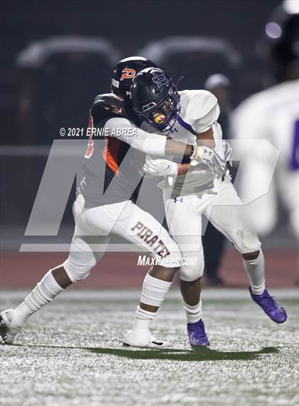 Thumbnail 3 in Amador Valley @ Pittsburg (CIF NCS D1 Playoff) photogallery.