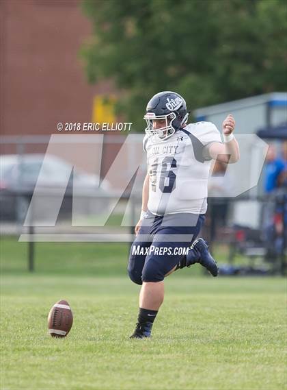 Thumbnail 3 in Oil City vs Conneaut Area photogallery.