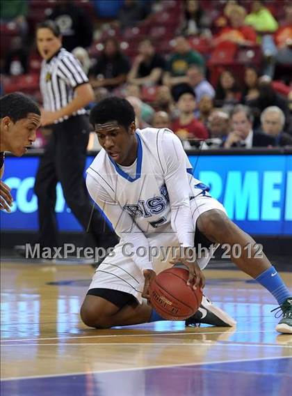 Thumbnail 1 in Alemany vs. Sacred Heart Cathedral (CIF State D3 Final) photogallery.