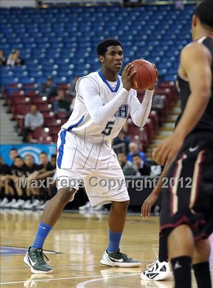 Thumbnail 3 in Alemany vs. Sacred Heart Cathedral (CIF State D3 Final) photogallery.