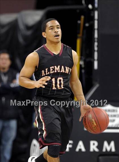 Thumbnail 2 in Alemany vs. Sacred Heart Cathedral (CIF State D3 Final) photogallery.