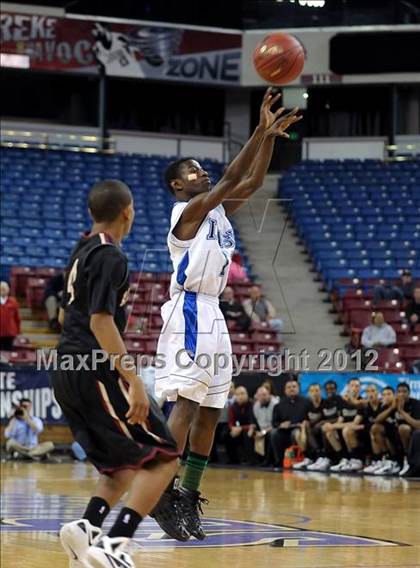 Thumbnail 3 in Alemany vs. Sacred Heart Cathedral (CIF State D3 Final) photogallery.