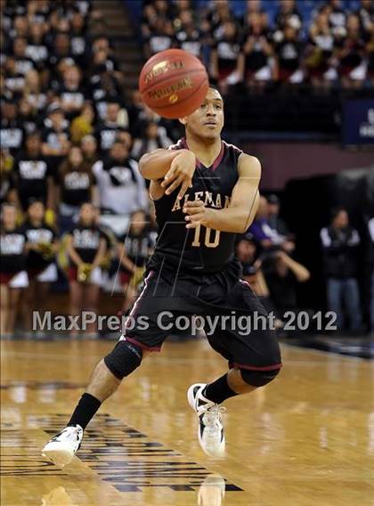 Thumbnail 3 in Alemany vs. Sacred Heart Cathedral (CIF State D3 Final) photogallery.