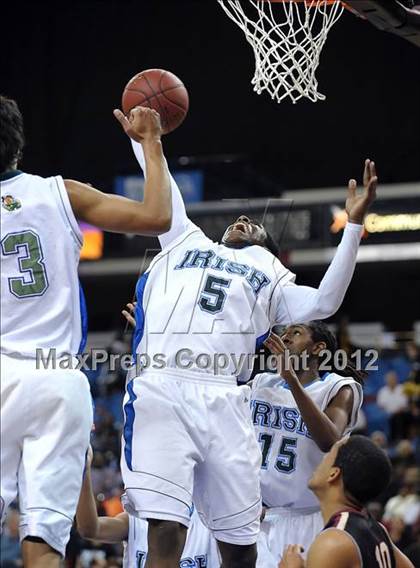 Thumbnail 1 in Alemany vs. Sacred Heart Cathedral (CIF State D3 Final) photogallery.