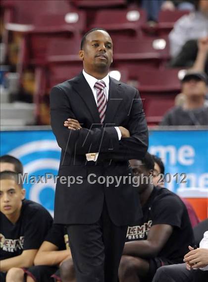 Thumbnail 2 in Alemany vs. Sacred Heart Cathedral (CIF State D3 Final) photogallery.