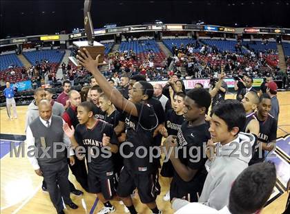 Thumbnail 2 in Alemany vs. Sacred Heart Cathedral (CIF State D3 Final) photogallery.