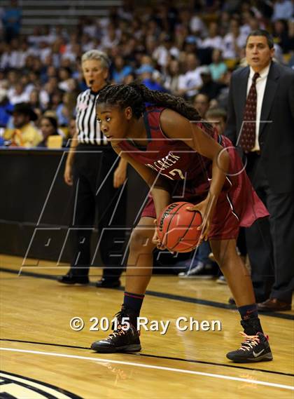 Thumbnail 2 in Valor Christian vs. Sand Creek (CHSAA 4A Final) photogallery.