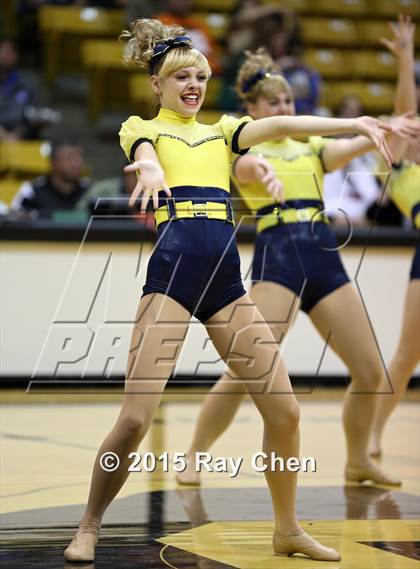 Thumbnail 1 in Valor Christian vs. Sand Creek (CHSAA 4A Final) photogallery.