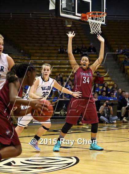 Thumbnail 1 in Valor Christian vs. Sand Creek (CHSAA 4A Final) photogallery.