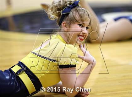 Thumbnail 2 in Valor Christian vs. Sand Creek (CHSAA 4A Final) photogallery.