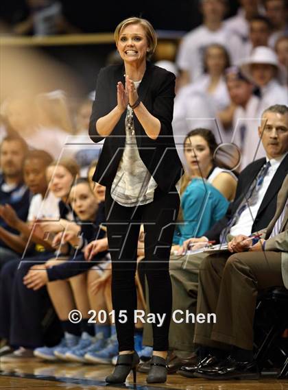 Thumbnail 1 in Valor Christian vs. Sand Creek (CHSAA 4A Final) photogallery.