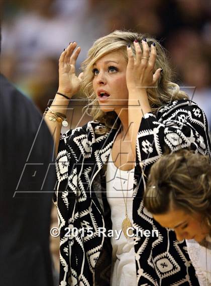 Thumbnail 1 in Valor Christian vs. Sand Creek (CHSAA 4A Final) photogallery.