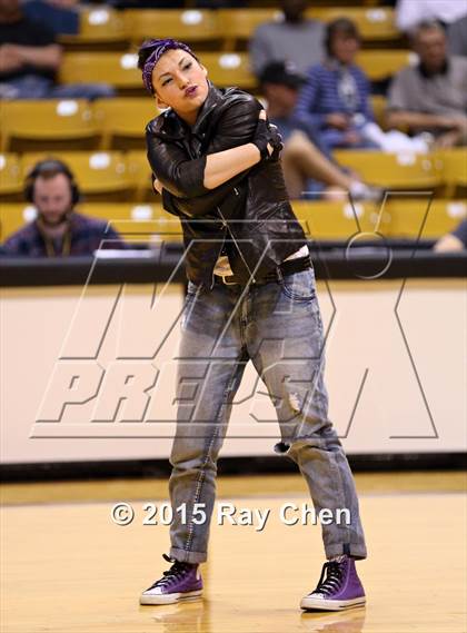 Thumbnail 1 in Valor Christian vs. Sand Creek (CHSAA 4A Final) photogallery.