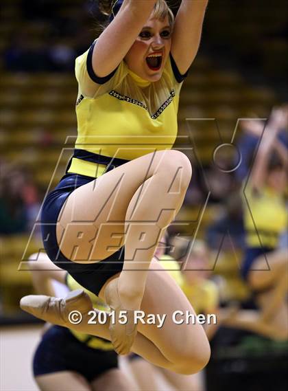 Thumbnail 2 in Valor Christian vs. Sand Creek (CHSAA 4A Final) photogallery.