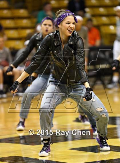 Thumbnail 1 in Valor Christian vs. Sand Creek (CHSAA 4A Final) photogallery.