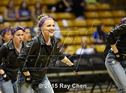 Thumbnail 2 in Valor Christian vs. Sand Creek (CHSAA 4A Final) photogallery.