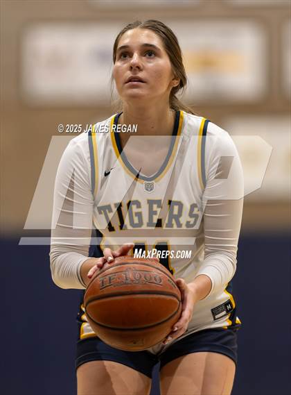 Thumbnail 2 in Lick-Wilmerding vs Notre Dame (Steve Geramoni Invitational) photogallery.