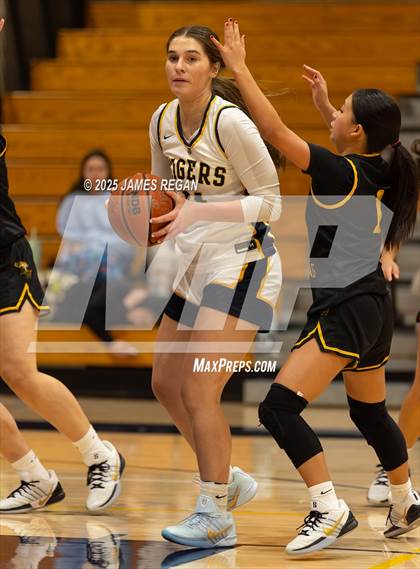 Thumbnail 3 in Lick-Wilmerding vs Notre Dame (Steve Geramoni Invitational) photogallery.