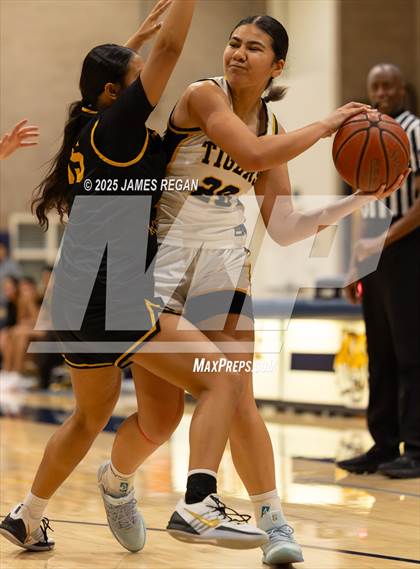 Thumbnail 2 in Lick-Wilmerding vs Notre Dame (Steve Geramoni Invitational) photogallery.