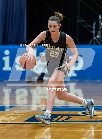Thumbnail 2 in Noblesville @ Indianapolis Bishop Chatard photogallery.