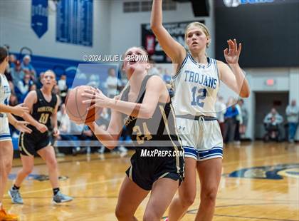 Thumbnail 1 in Noblesville @ Indianapolis Bishop Chatard photogallery.